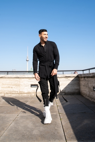 jan-henrikscheper-stuke_davidjakobs_ayanyuruk_lenibolt_aljoshamuttardi_-c-netflix-2fthomasschenk